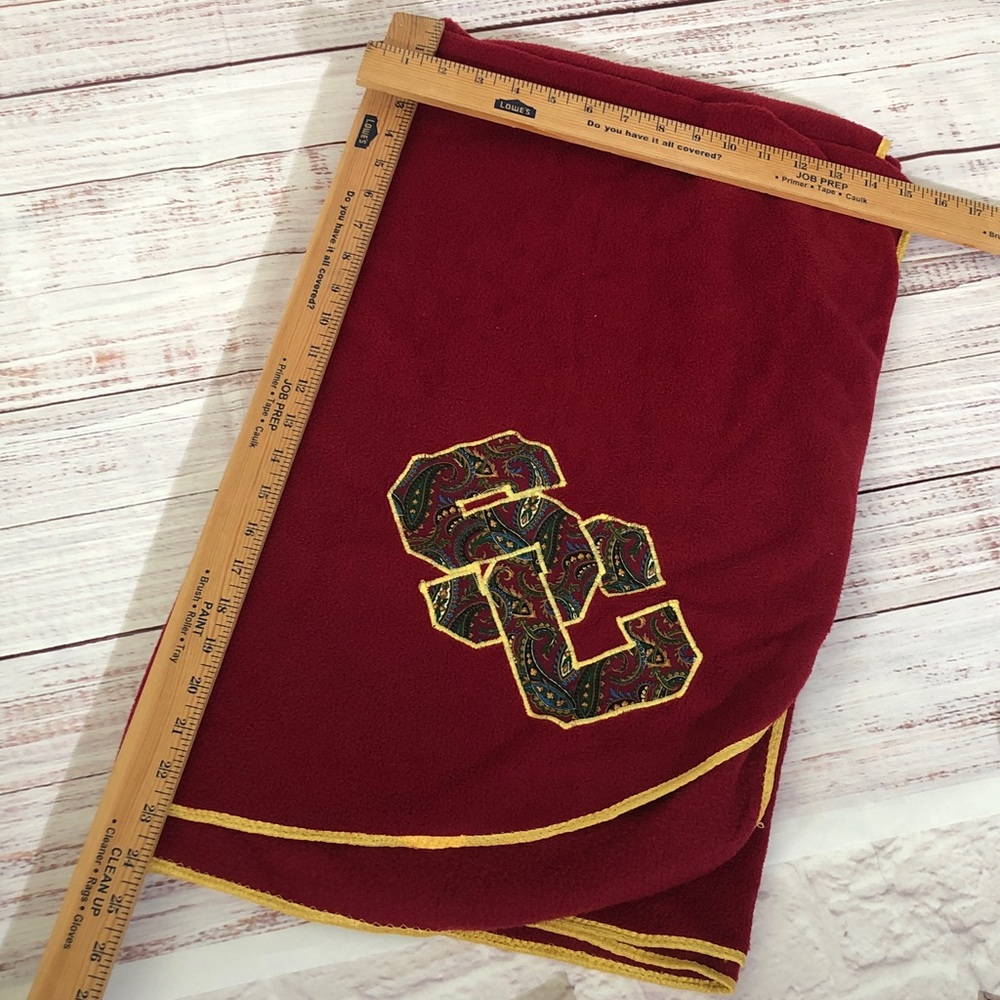 USC Trojans Fan Collectible Bundle 2 keychains, football pins,mug, blanket ticke - Picture 15 of 16